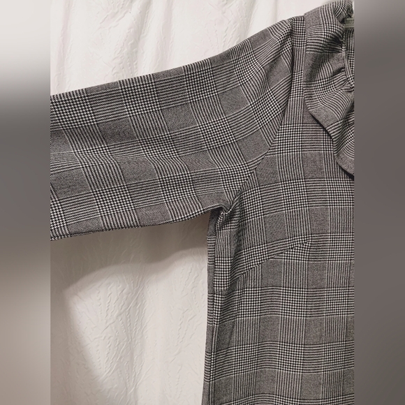 Gretchen Scott Wall Streeter Jersey Gray Ruffneck Size XL - Picture 4 of 11